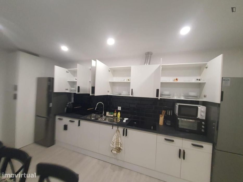 Quarto - localizado em Lumiar Lisbon