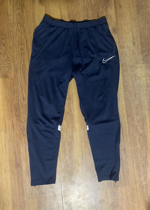 Spodnie dresowe nike