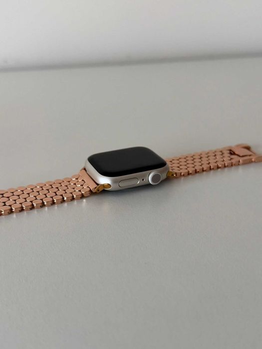 Apple Watch Series 7 41mm GPS + 2 braceletes + carregador