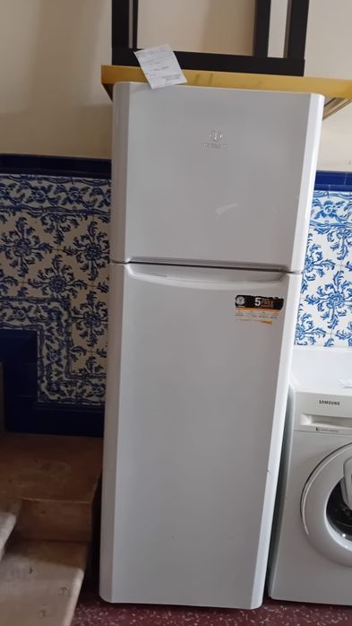 Frigorifico Indesit