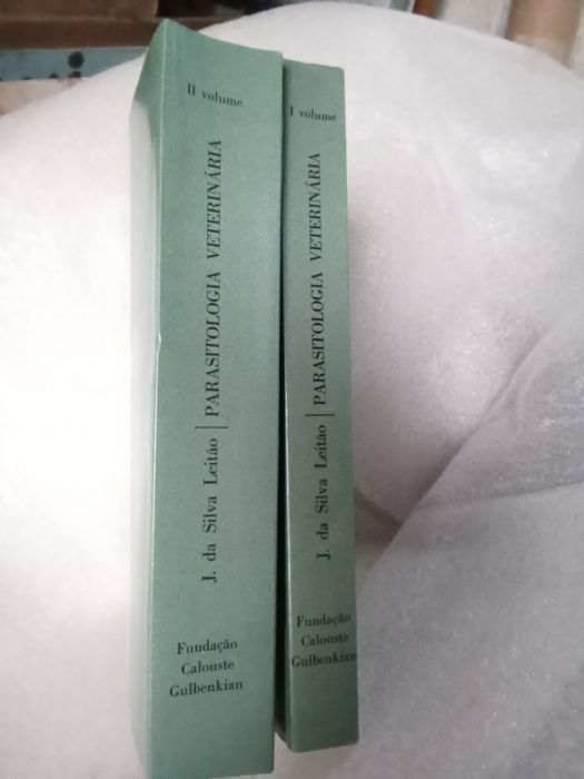 Livro técnico Parasitologia Veterinária