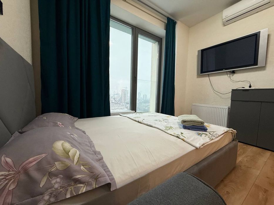 Квартира подобово, погодинно на набережній Тепла дуже