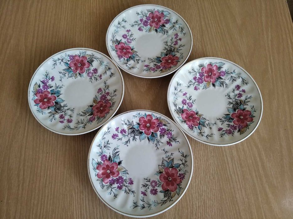 4 блюдца Ленинградского ФЗ.