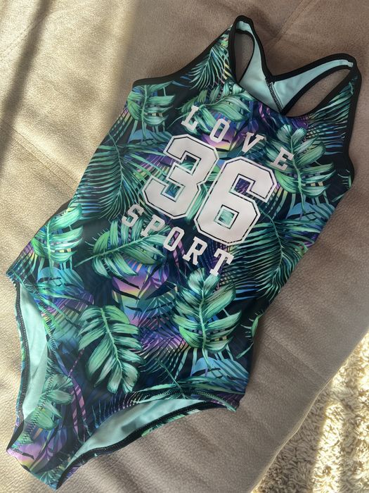 Купальник на дівчинку