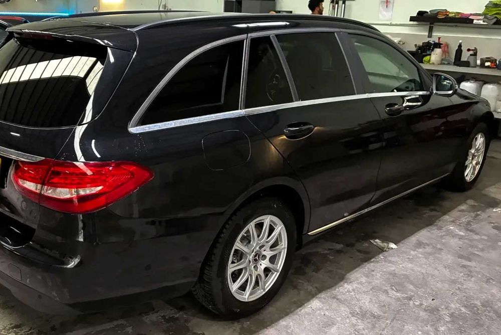 Mercedes C200d  de 2019 (motor Mercedes)