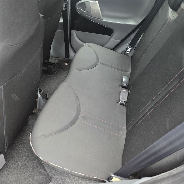 Citroën C1  (motorização toyota)