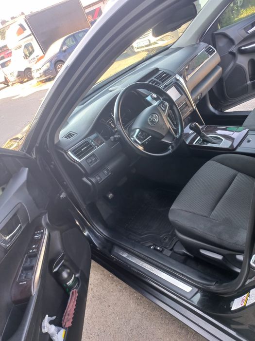 Продам TOYOTA CAMRY  55 2016