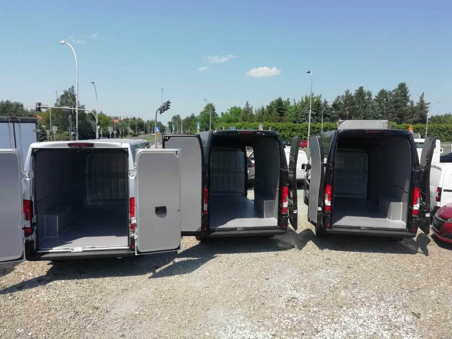 Zabudowy samochodów dostawczych busów w autach Ducato L4H2