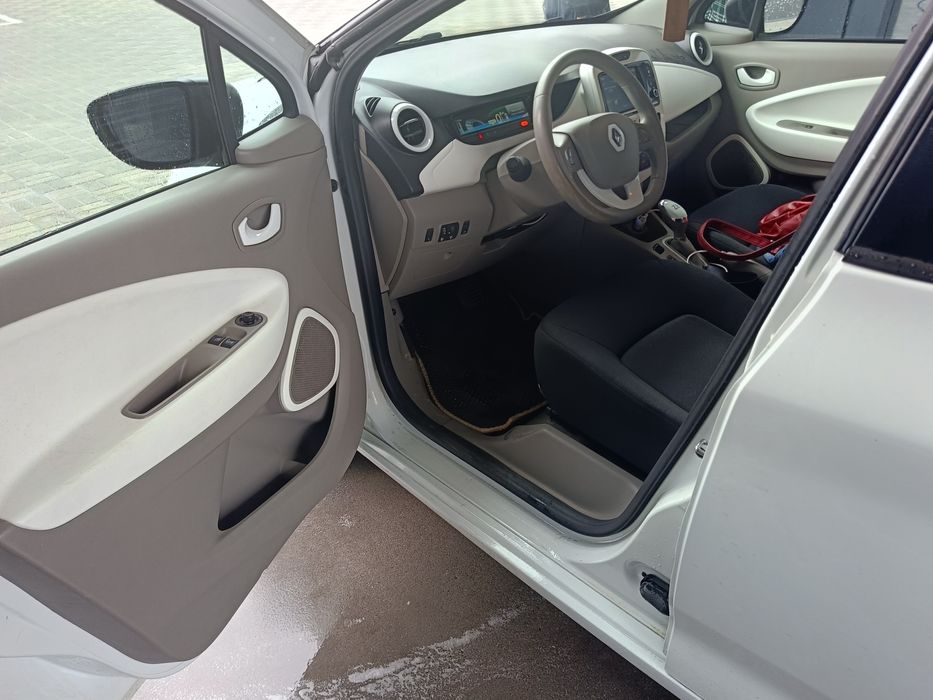 Продається Renault Zoe 40 кіловат.