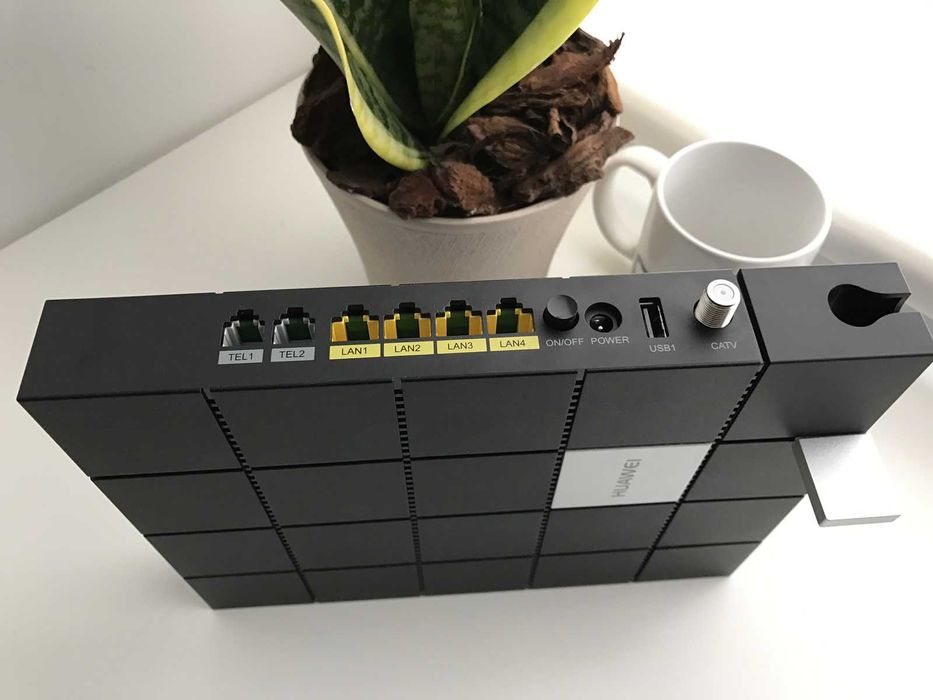 Huawei HG8247 Fiber modem OTN router Arouca E Burgo • OLX.pt