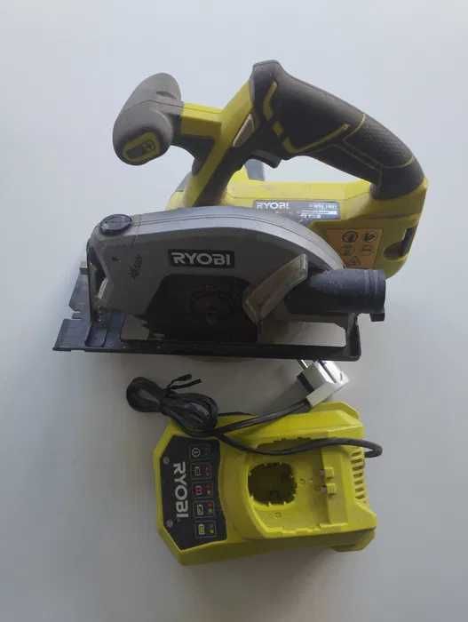 Cerra Circular + 2 baterias RYOBI