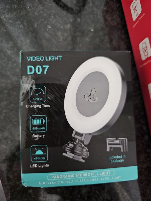 Tripé + Mini Ring Light NOVOS / Tripod and Small Ring Light