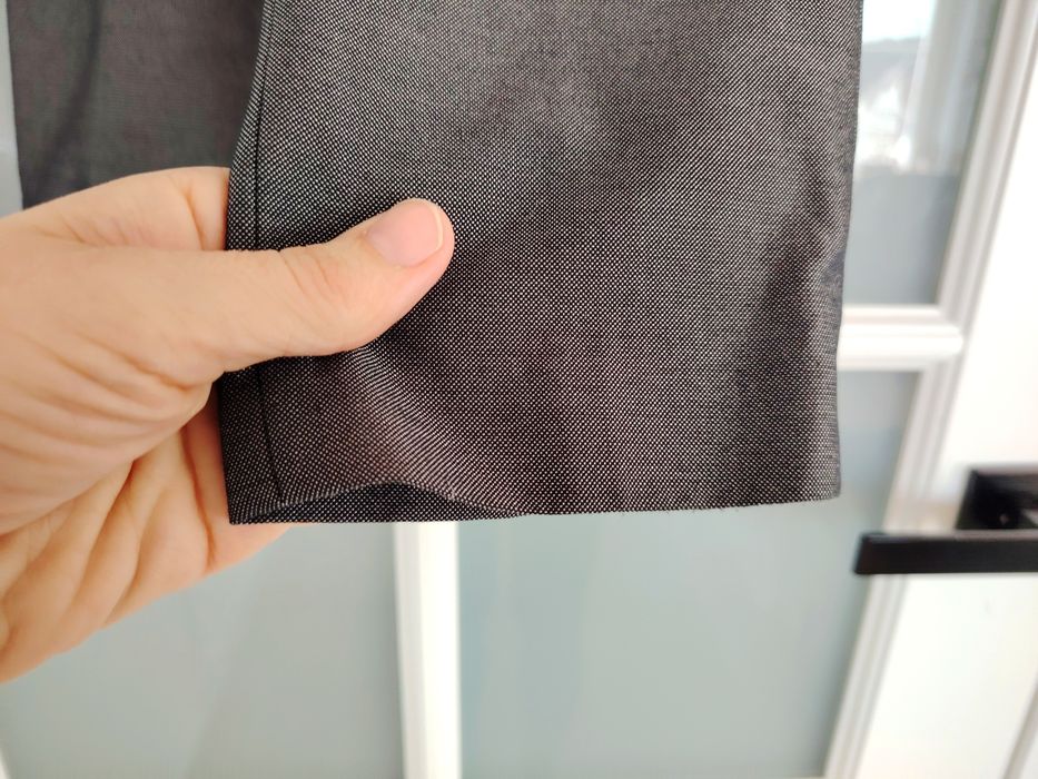 Eleganckie spodnie chłopięce na 4 latka. Z dodatkiem wiskozy.