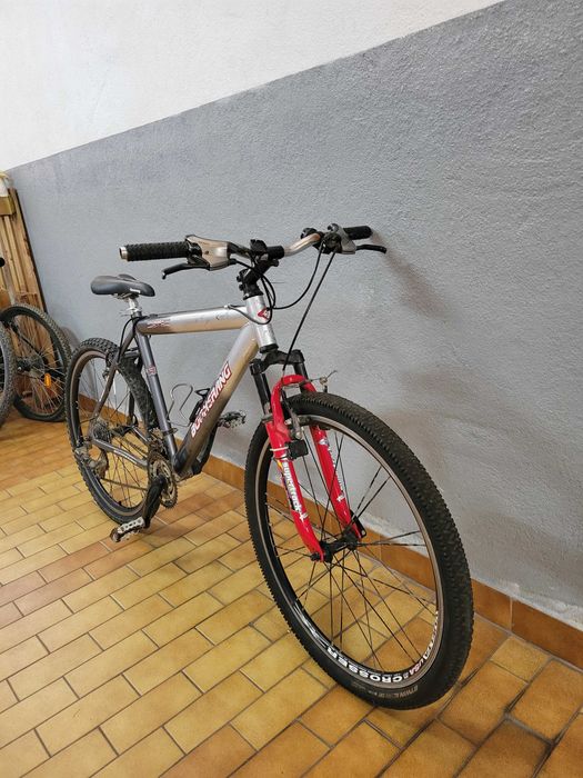 Bicicleta Boomerang roda 26 Shimano – peças novas