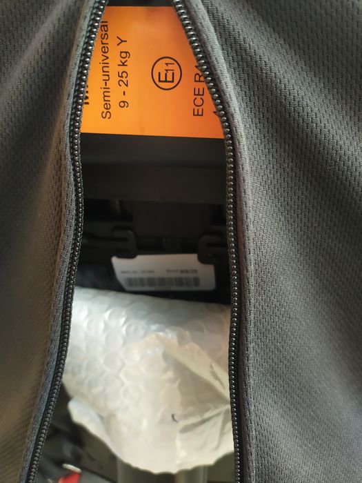 Fotelik AXkid Minikid