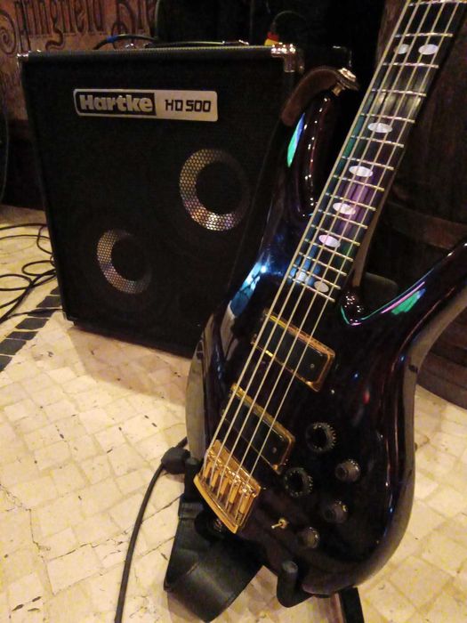 Baixo Peavey Signature TL 5