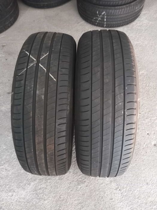 4 pneus 215/65R17 Michelin e Bridgestone