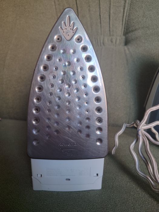 Праска Rowenta у гарному стані