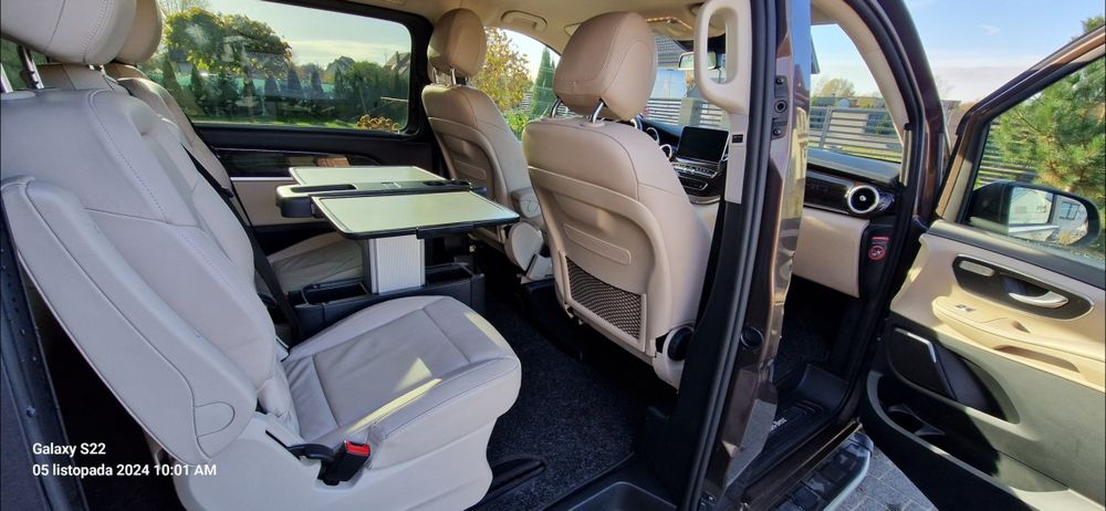 Przewóz osób VIP Mercedes V klasa