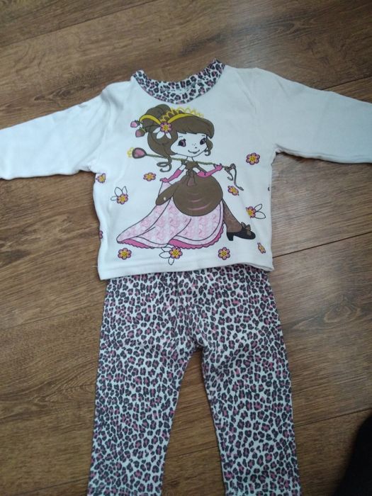 Костюм для дівчинки 6-12 місяців