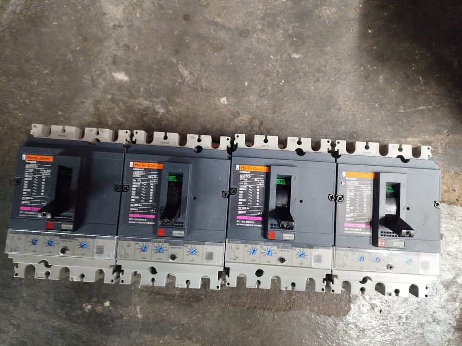 Disjuntores NS250H 4 unidades