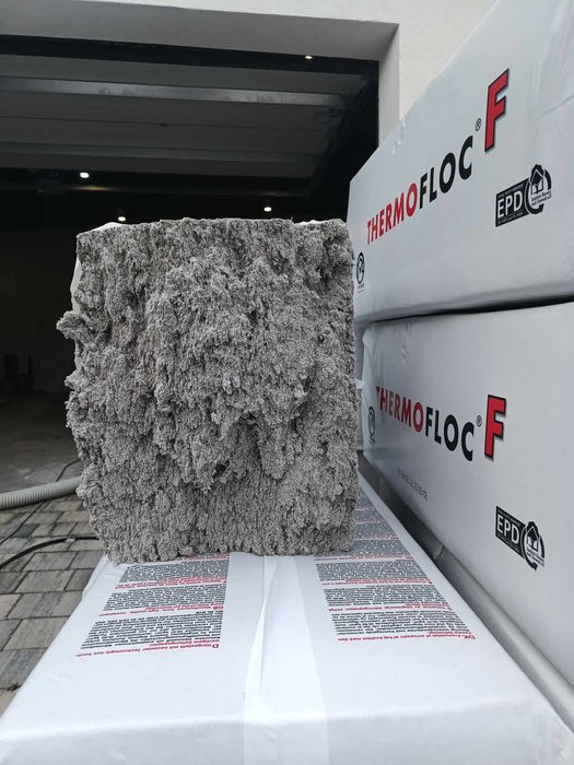 Celuloza ocieplenie strop sufit wiązary 30cm