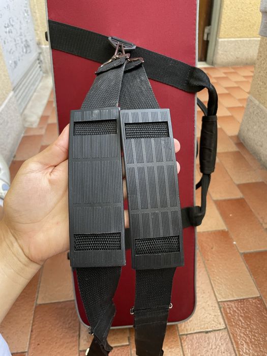 Viola de arco como nova