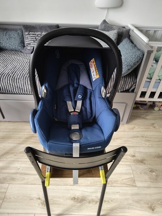 Fotelik Maxi Cosi Cabrio Fix 0-13 z bazą ISOFIX