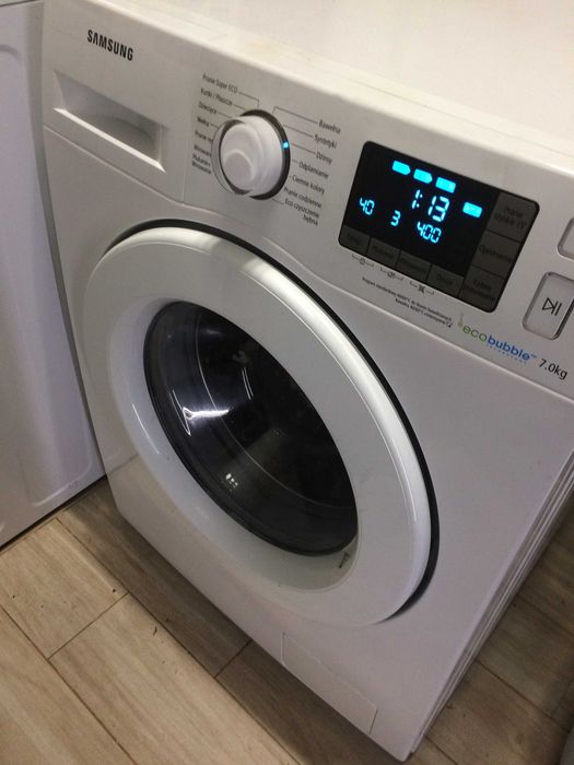 Pralka Samsung  sprawna i zadbana.