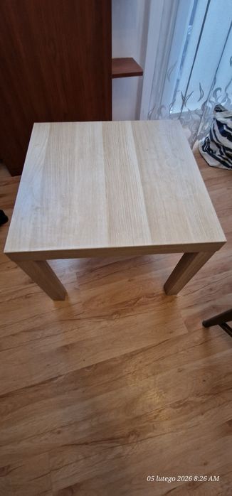 Sprzedam dwa regały z czasów PRL,dwa stoliki i krzesło obrotowe i wers