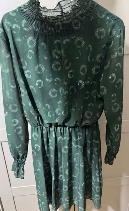 Sukienki 20 sztuk - rozmiar S/M