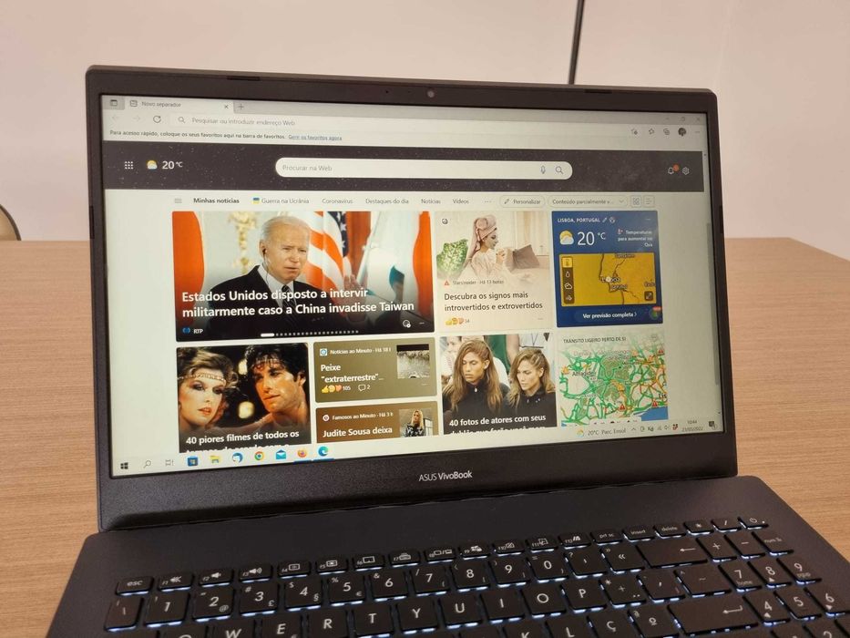 ASUS VivoBook 15" F571L