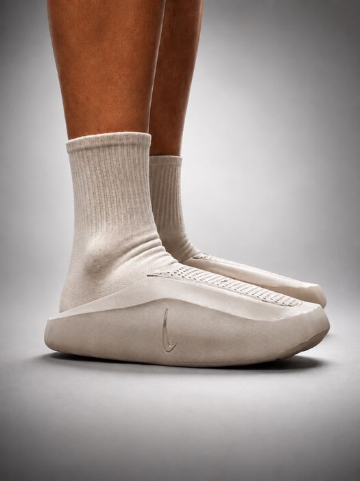 Шльопанці Nike Mind 001
