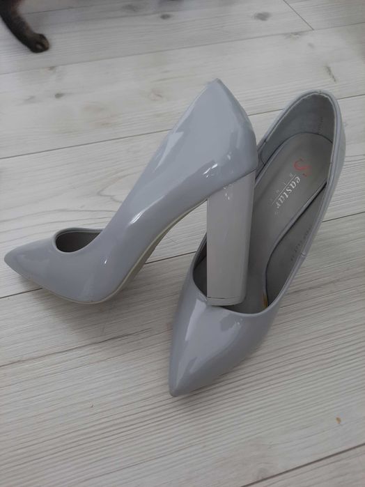 Buty damskie....