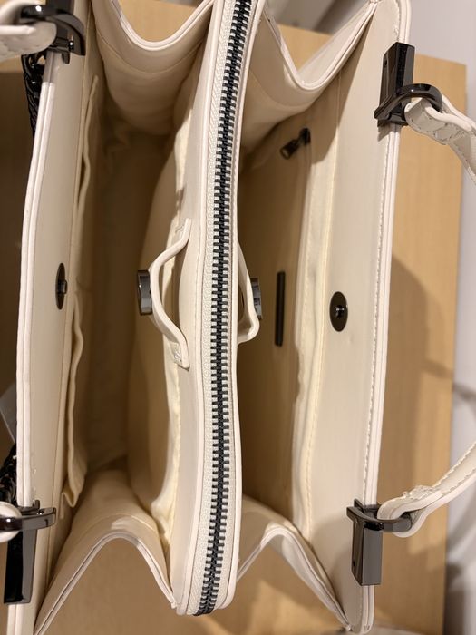 Sprzedam elegancką torebkę Steve Madden w kolorze kremowym / off-white
