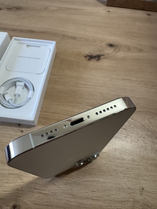 NOWY iPhone 14 Pro Max 256 GB Silver - bateria 96%
