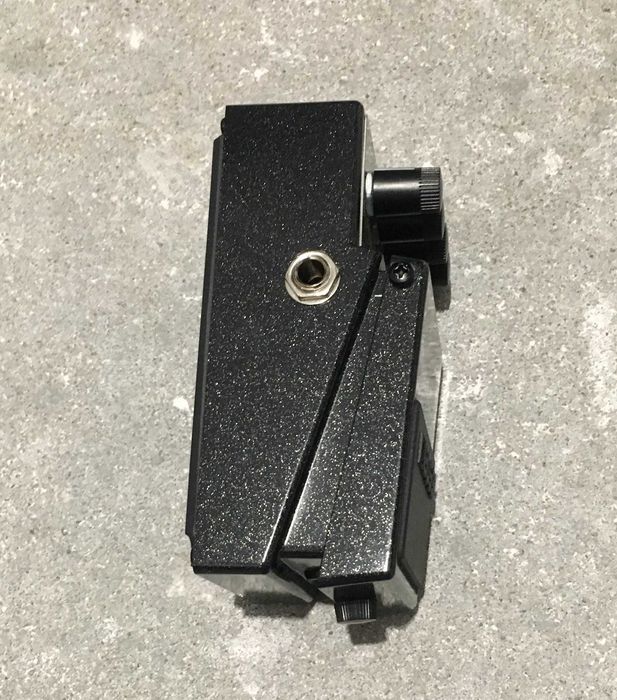Efekt gitarowy Boss Metal Core ML-2 nieużywany
