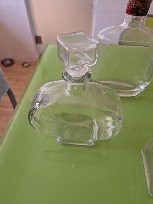 Frascos de licor antigos.