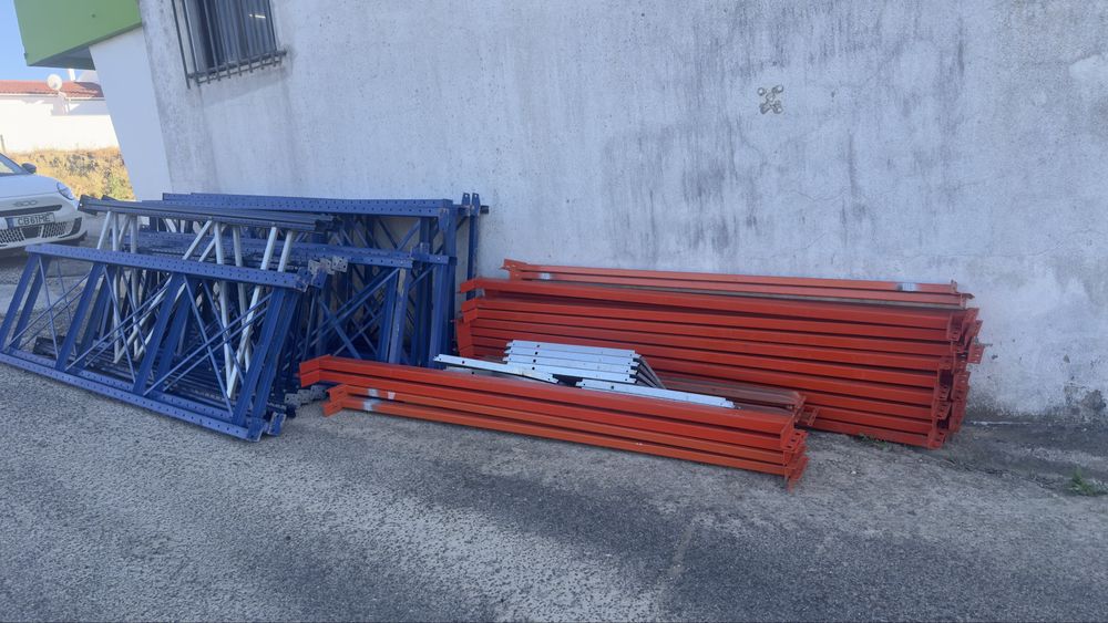 Estantes industriais, racks