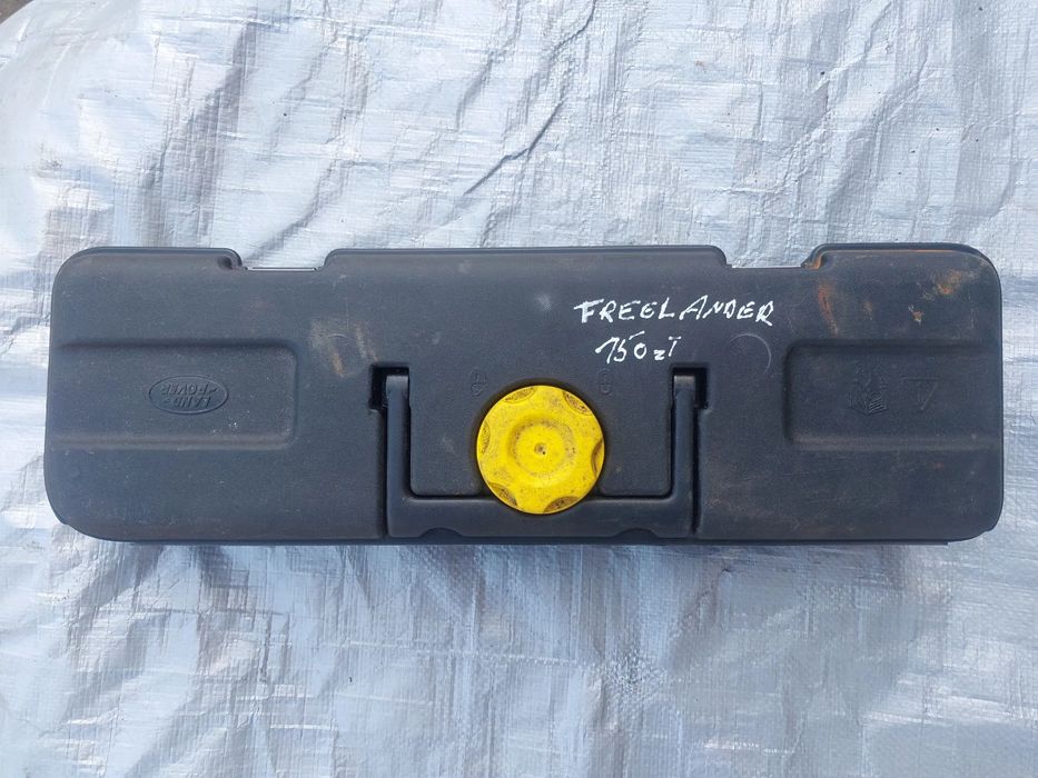 Skrzynka narzędziowa lewarek podnośnik do kół klucz Land Rover Freelander przybornik