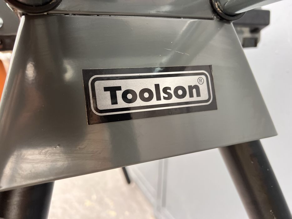 Розсувний стіл для торцювальної  пили Toolson