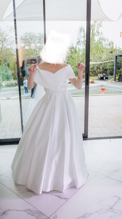 Весільне плаття Атласне