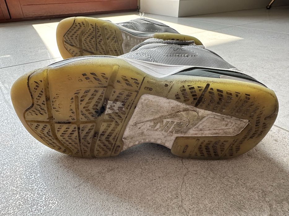 Nike buty dla dzieci Jordan rozmiar 33,5