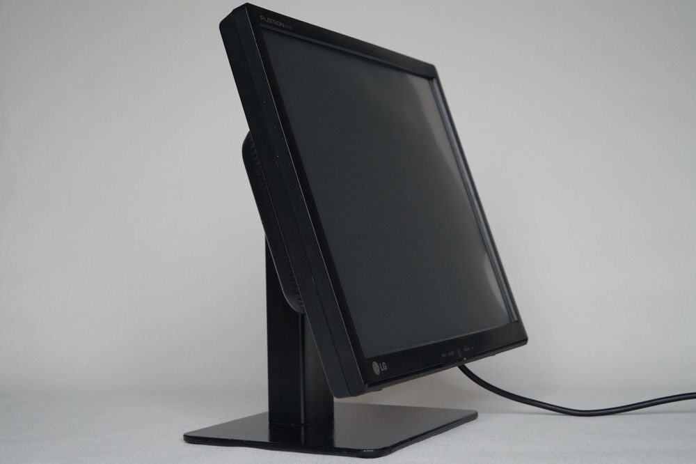 POS-монітор сенсорний LG T1710 з діагоналлю 17"