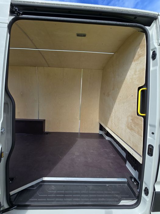 Zabudowy do busów Crafter w sklejkę zabudowa ocieplenie Listwy do moco