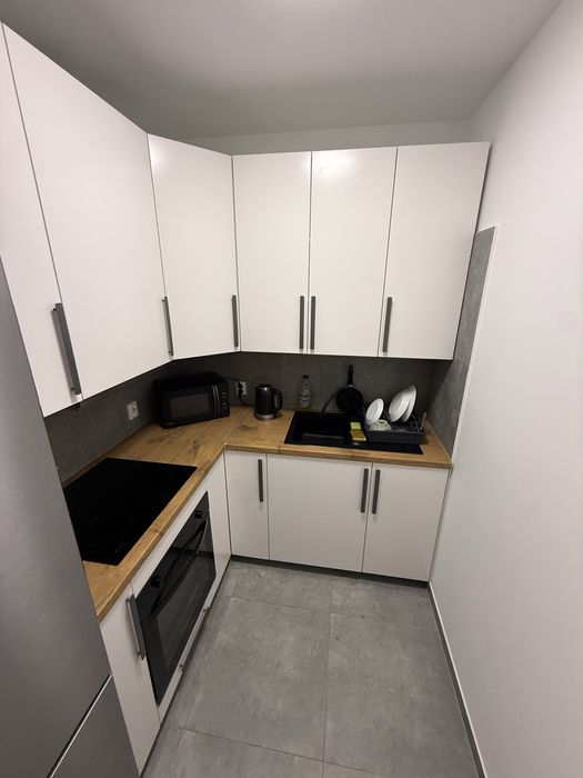 Duży pokój z balkonem blisko metro m2