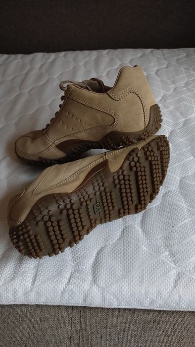 Нові кросівки Caterpillar 45р.