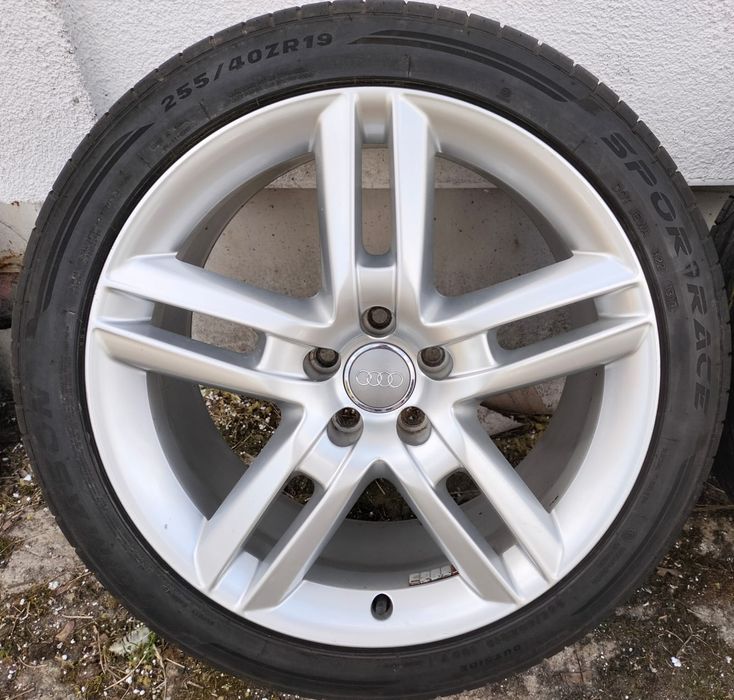 Felgi z oponami 255/40R19 Audi A4 A5 A6 A8 8,5x19 ET45 5x112 4G0