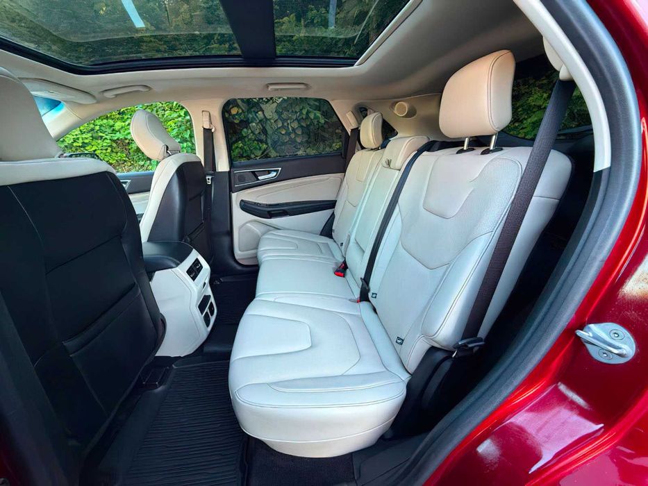 Ford Edge Titanium      2019