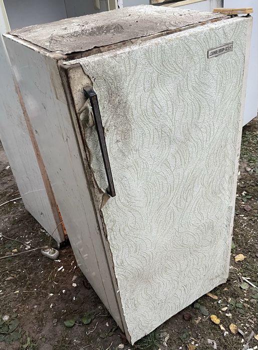 Холодильники днепр 2 два штуки